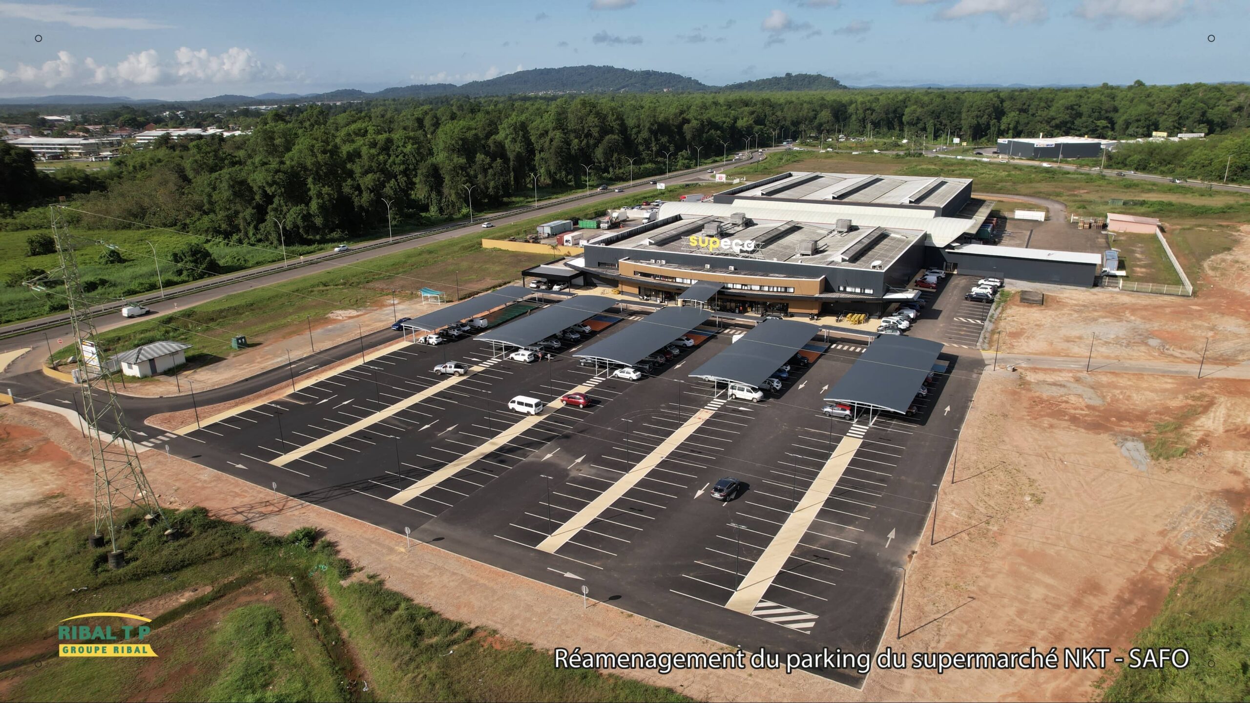 Colas Ribal TP - Réaménagement du parking du supermarché NKT Supeco
